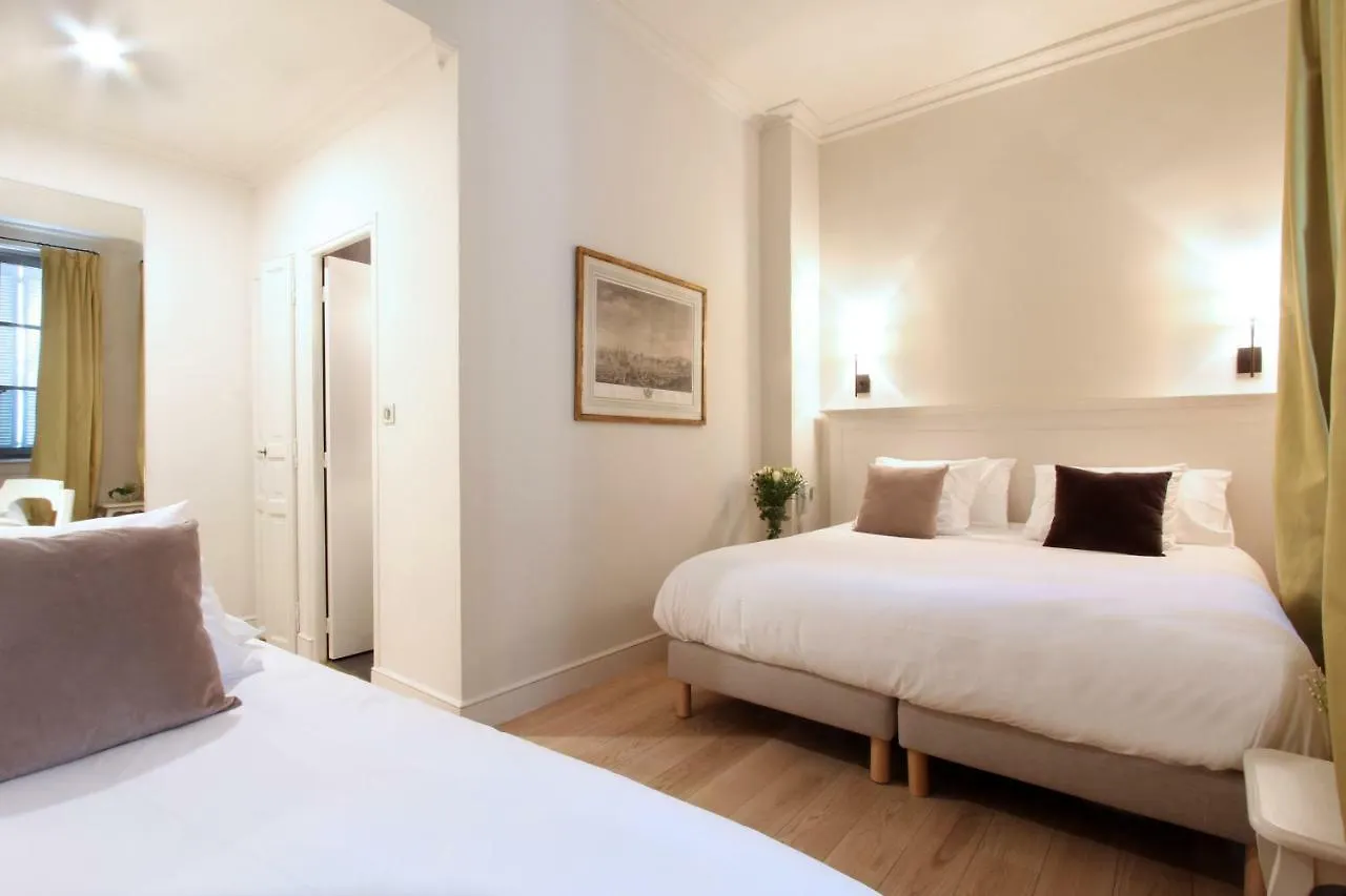 ***  Les Quatre Dauphins Hotel Aix-en-Provence France